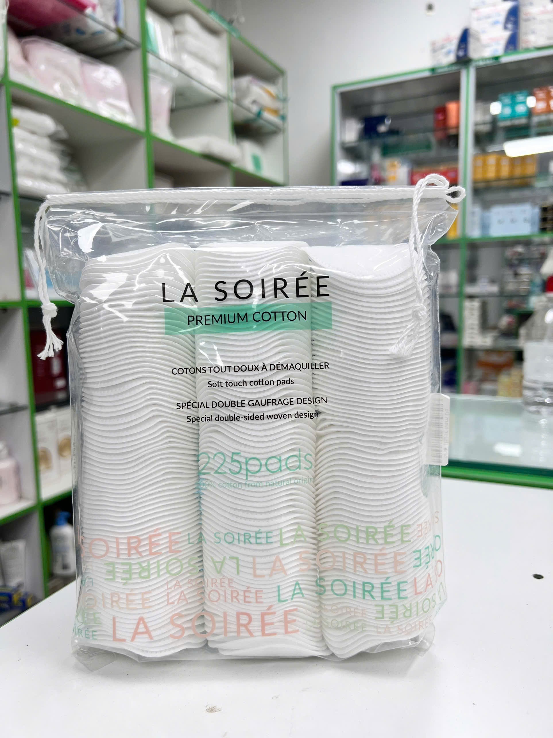 Gói 225 Miếng Lasoisée Bông Tẩy Trang Vuông 100% Cotton mềm mịn không xơ bông — bao bì sản phẩm tổng quan